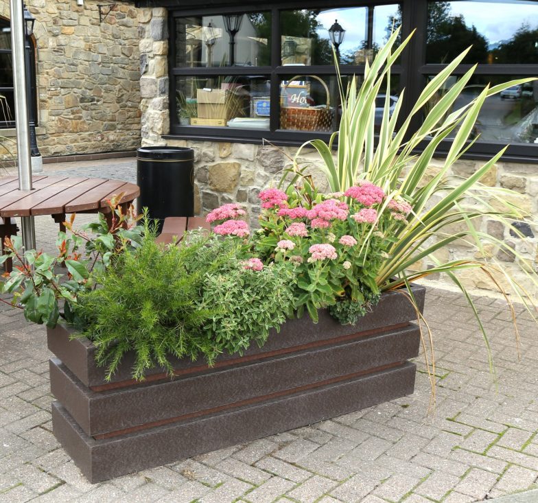 Bistro planter brown