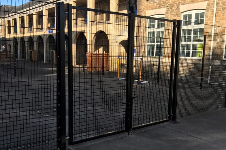 welded mesh gate