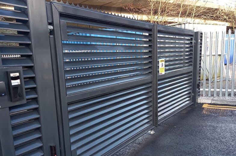 Durable Steel Louvre Fencing for University in Manchester